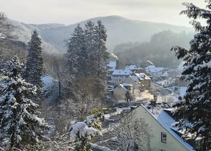 Waldhaus Zum Gechillten Hirsch In Der Natur, Bei Der Moseltherme * Traben-Trarbach